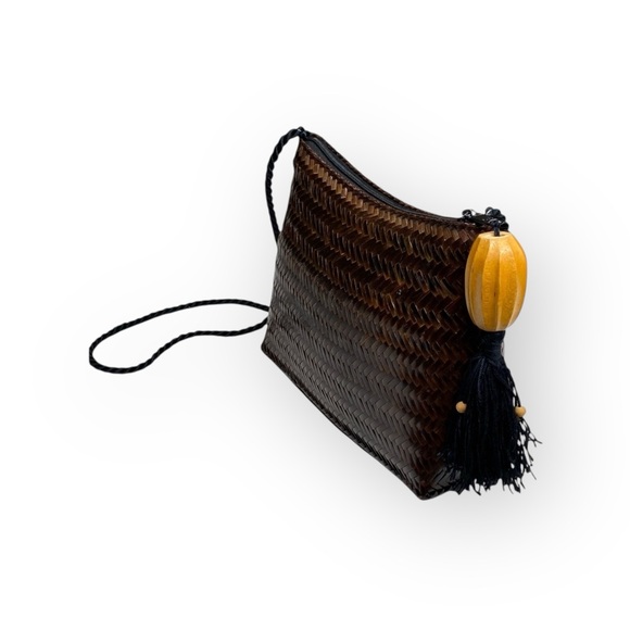 Vintage: Genie ꧁ Woven Straw Shoulder Bag Handbag ꧁ Wood Bead Tassel ꧂ Brown - Picture 3 of 16